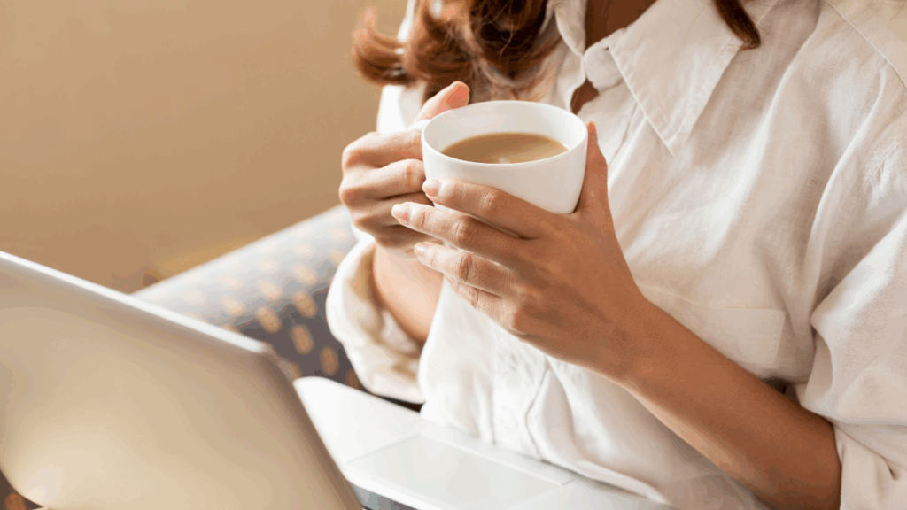 In 2025, the beverage trends that Gen Z loves will clearly reflect the values ​​of health, sustainability, and creativity.